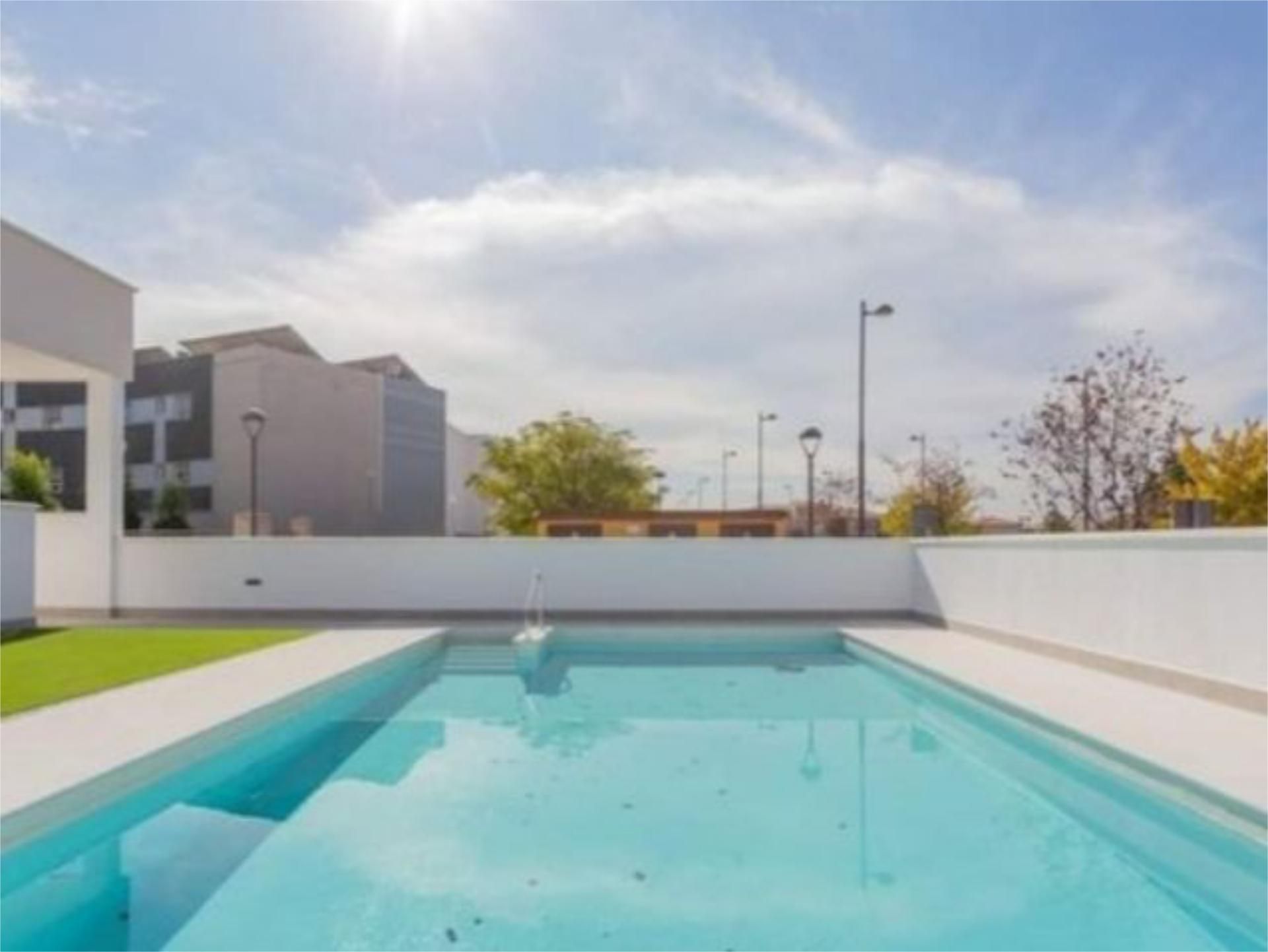 Flat to rent in Calle Pais de Nunca Jamas, 10, Maracena Swimming pool of Flat to rent in Maracena with Air Conditioner, Heating and Parquet flooring