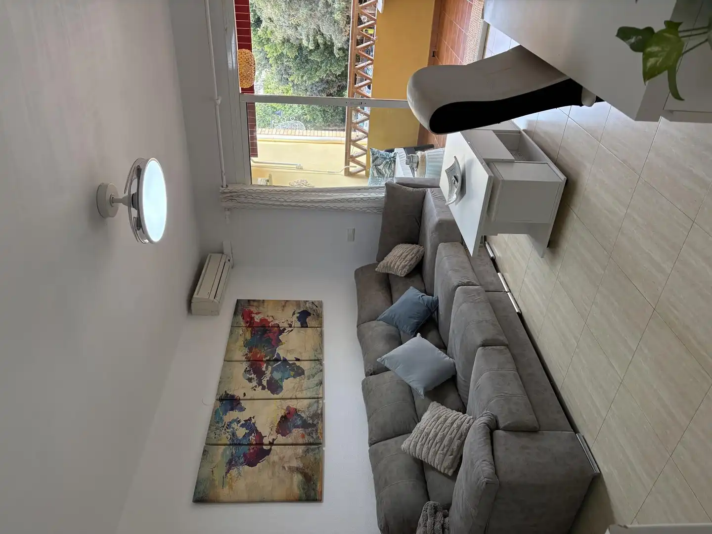 Sala d'estar de Pis en venda en Fuengirola amb Aire condicionat, Terrassa i Piscina