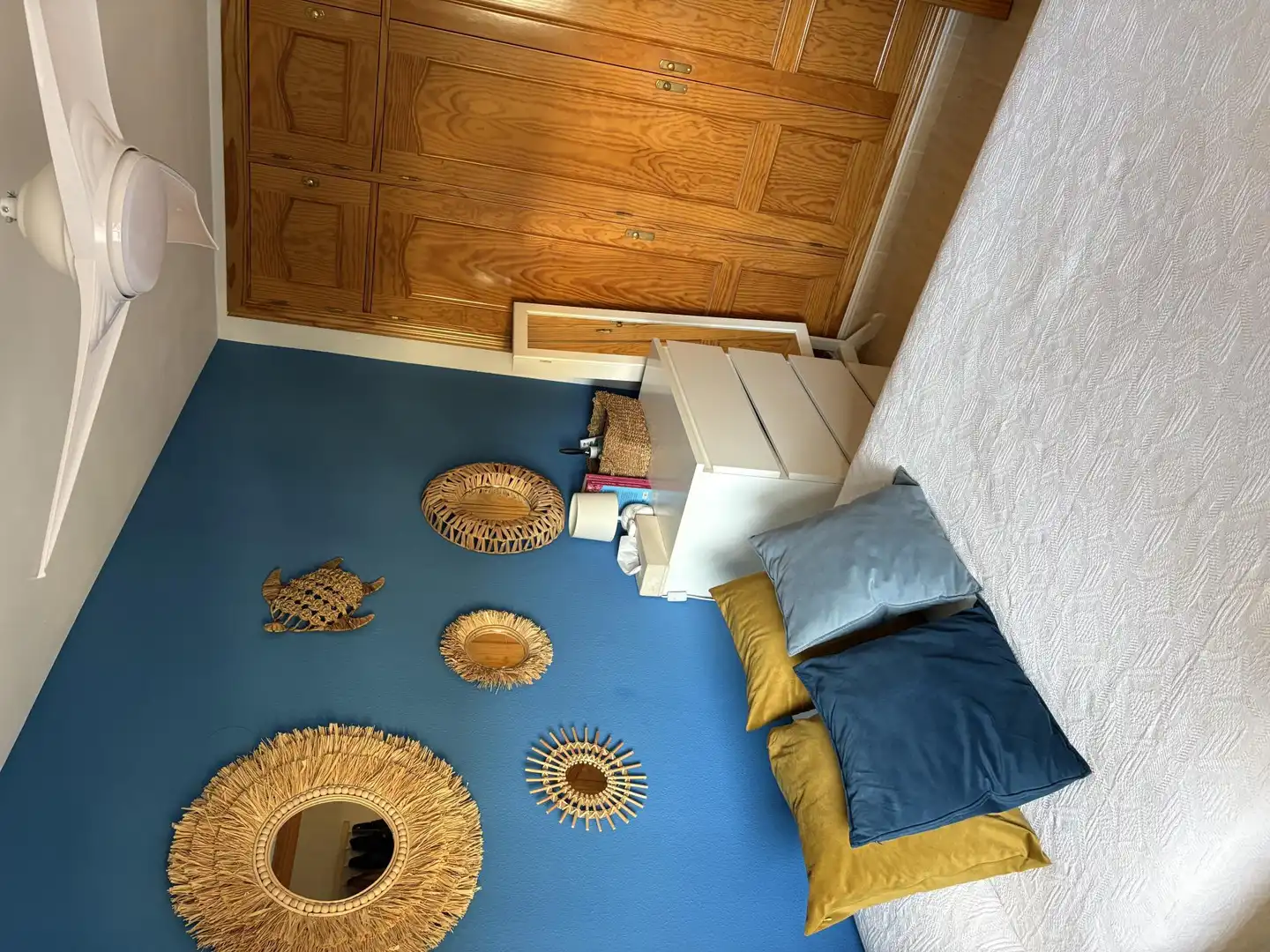 Dormitori de Pis en venda en Fuengirola amb Aire condicionat, Terrassa i Piscina