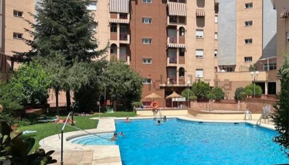 Photo 1 of Flat to rent in Calle Periodista Francisco Javier Cobos, 18, Cerrillo de Maracena - Periodistas, Granada