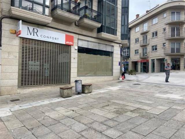 Local comercial en Alquiler en Lalín