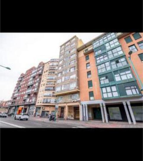 Garatge de lloguer a Las Fuentes, Zaragoza - imatge 2 Foto 2 de Garatge de lloguer a Las Fuentes, Zaragoza