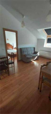 Piso en Alquiler en Monfarracinos