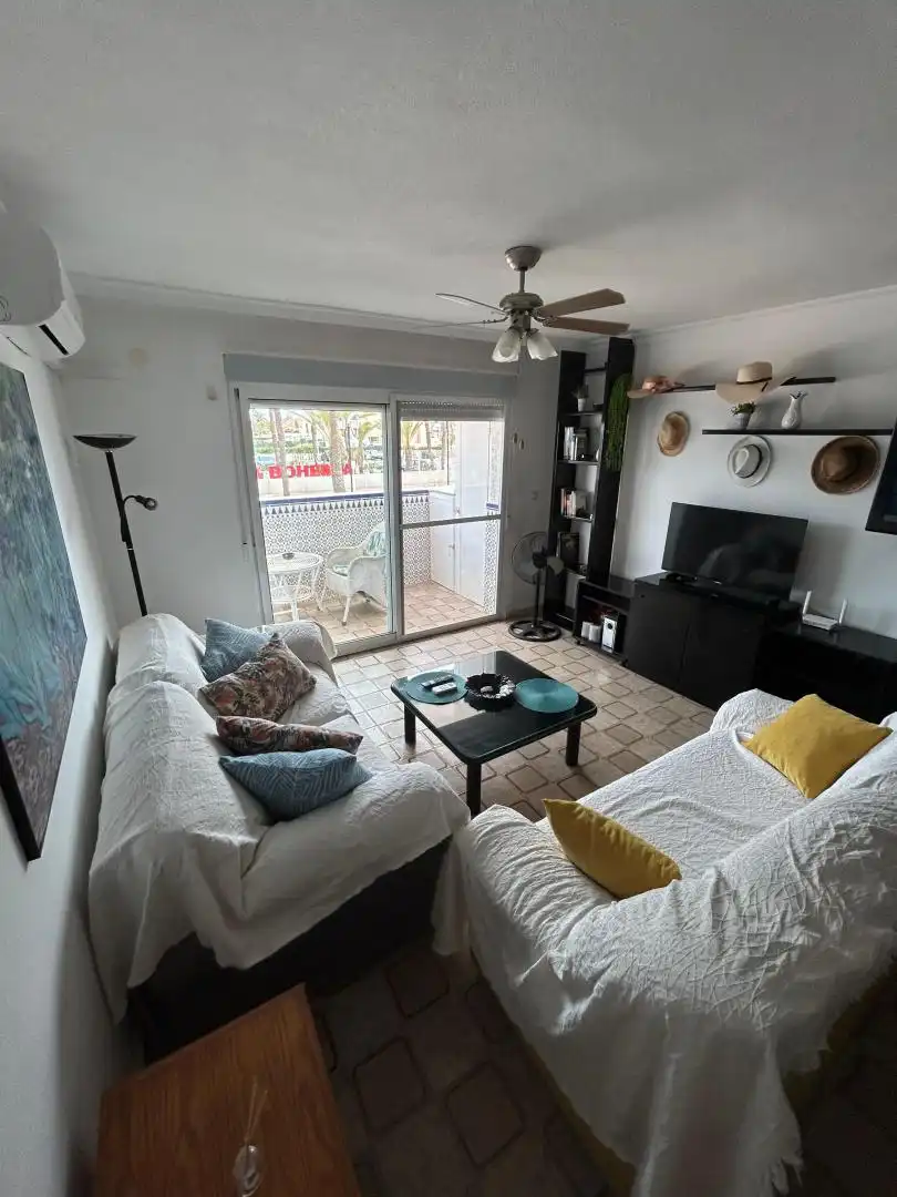 Room in Plaza Bohemia, 2, Zona Galúa - Calnegre