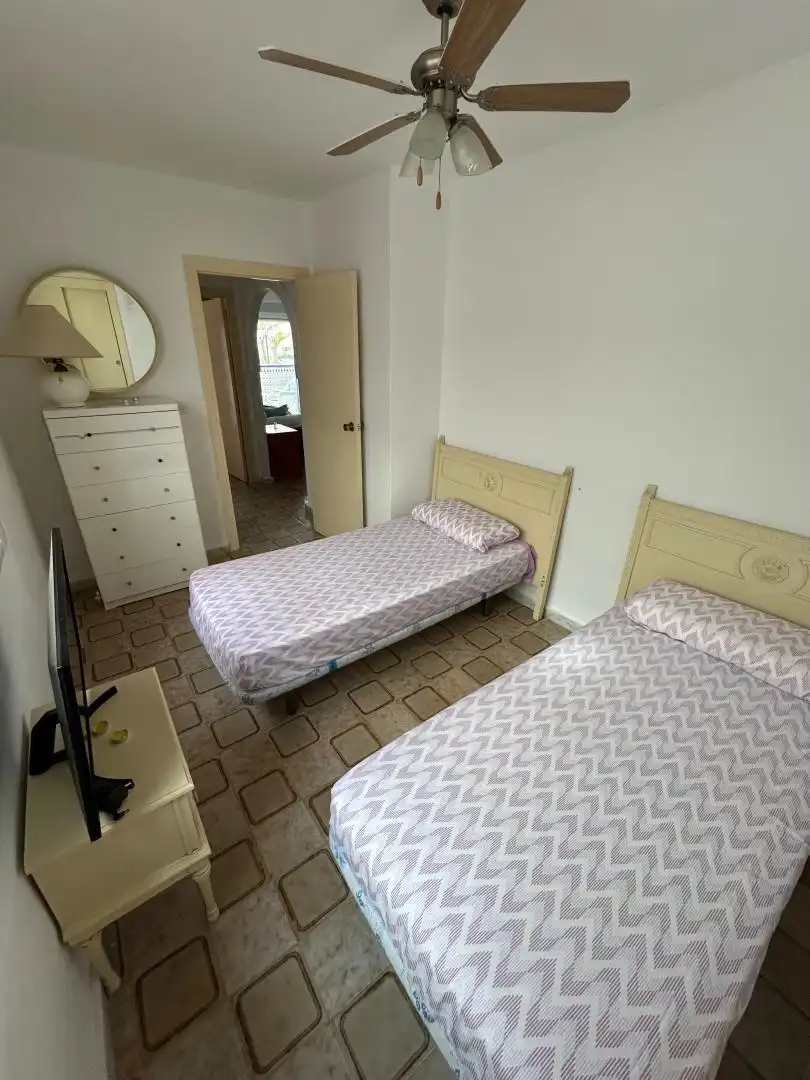 Room in Plaza Bohemia, 2, Zona Galúa - Calnegre