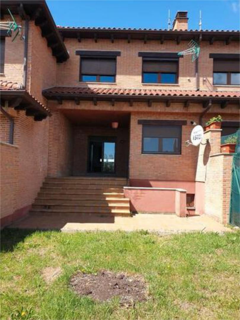 Single-family semi-detached for sale in Garrafe de Torío Exterior view of Single-family semi-detached for sale in Garrafe de Torío with Terrace