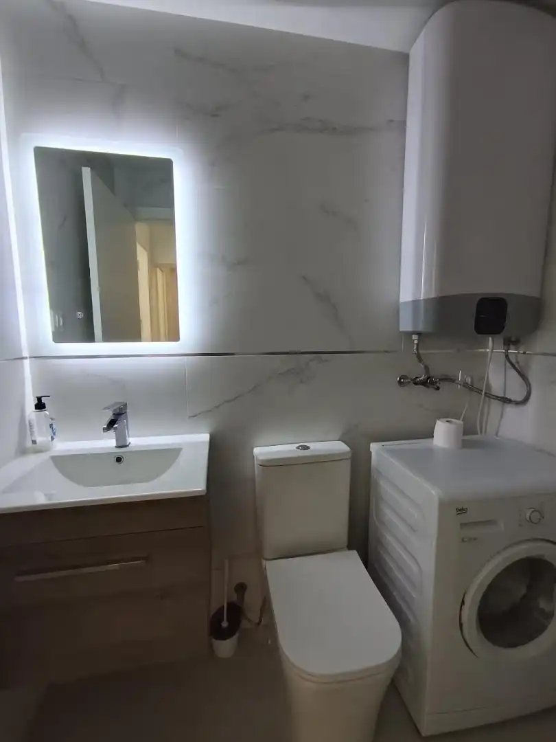 Room in Paseo del Doctor Severo Ochoa, 6, Centro