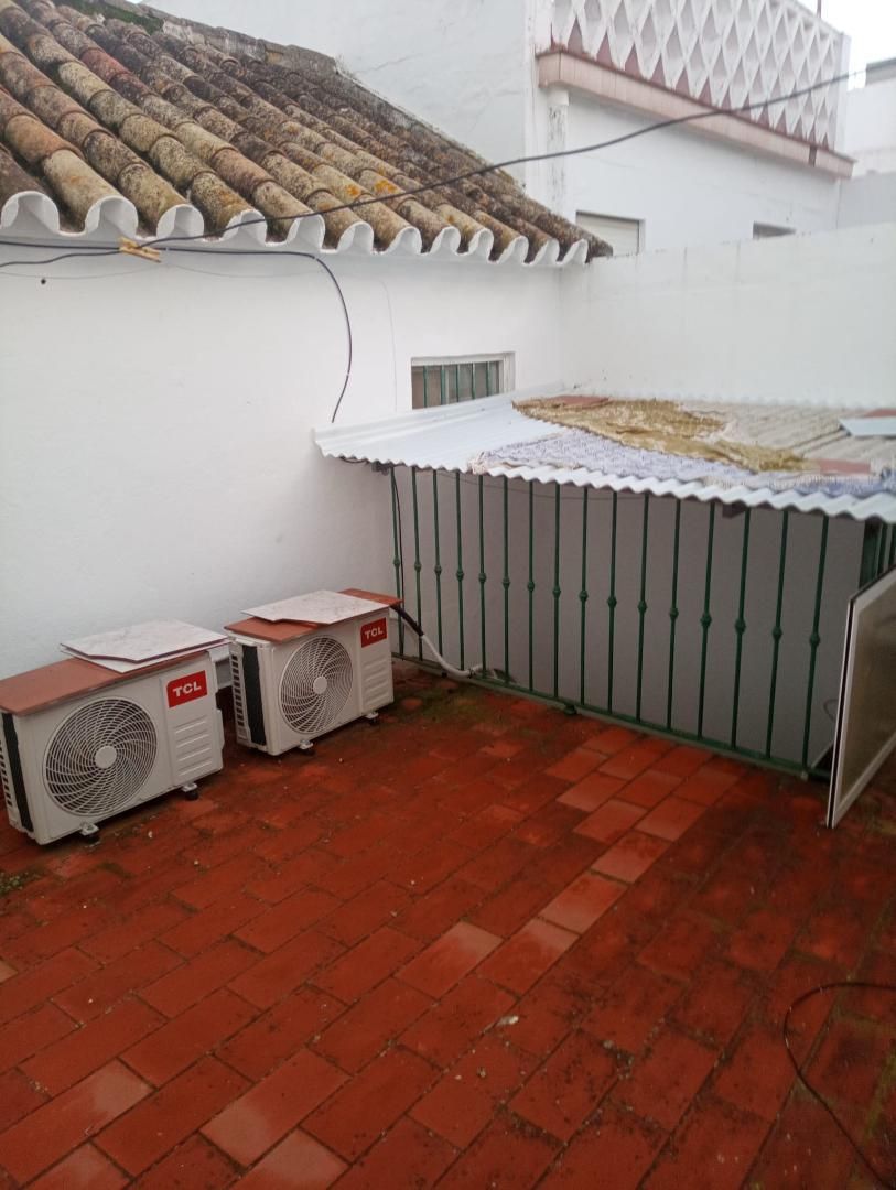 Casa adosada en venda a Calle Nueva, 52, Paradas Terrassa de Casa adosada en venda en Paradas amb Aire condicionat i Balcó