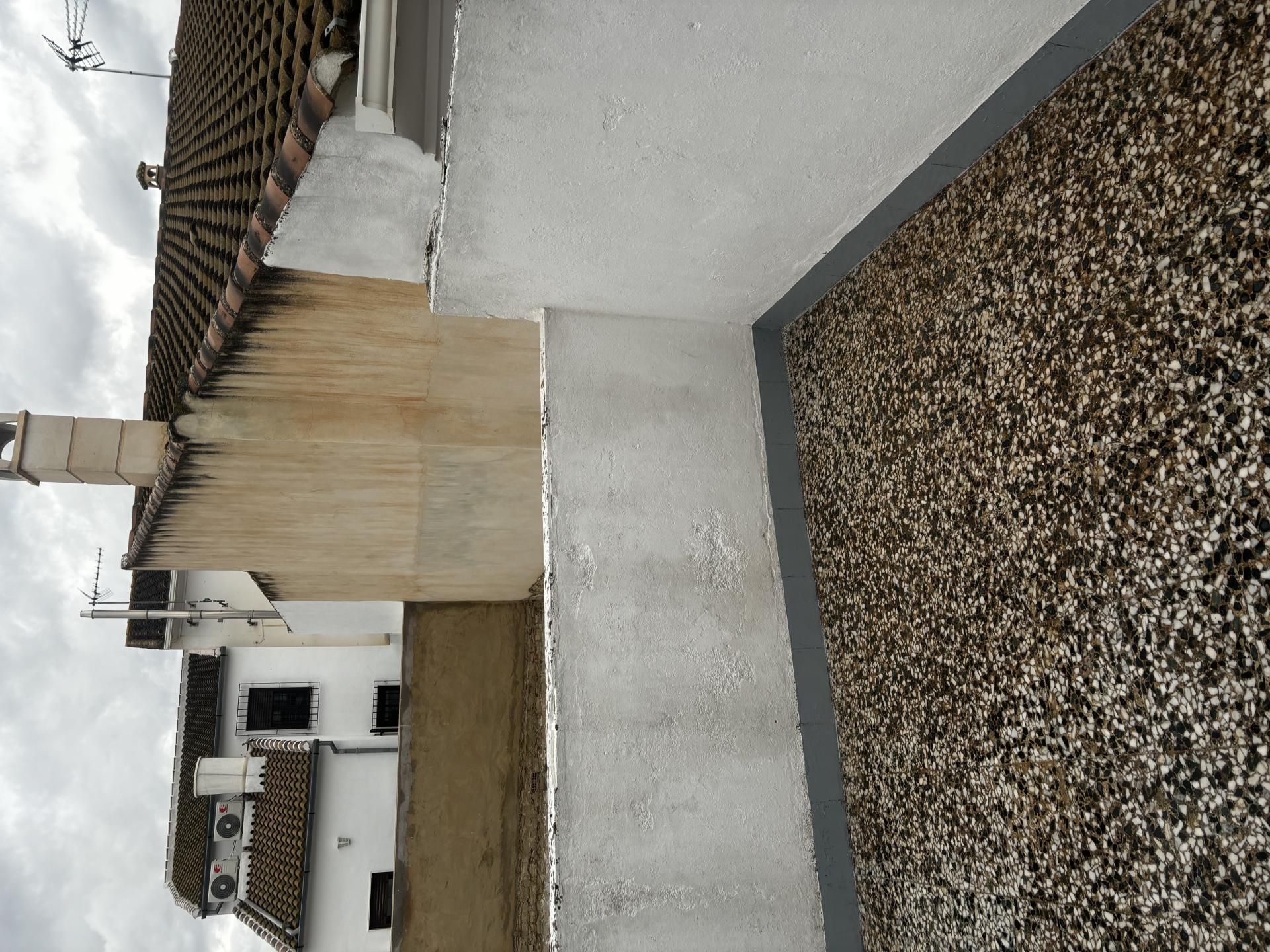 Dúplex en venda a Calle Ventiocho De Febrero, 16, Badolatosa Terrassa de Dúplex en venda en Badolatosa amb Calefacció, Terrassa i Moblat