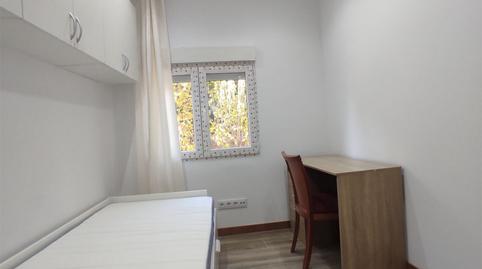 Flat to share in Carrer de Beret, 56, El Turó de la Peira, Barcelona - image 5 Photo 5 of Flat to share in Carrer de Beret, 56, El Turó de la Peira, Barcelona