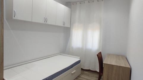 Flat to share in Carrer de Beret, 56, El Turó de la Peira, Barcelona - image 3 Photo 3 of Flat to share in Carrer de Beret, 56, El Turó de la Peira, Barcelona