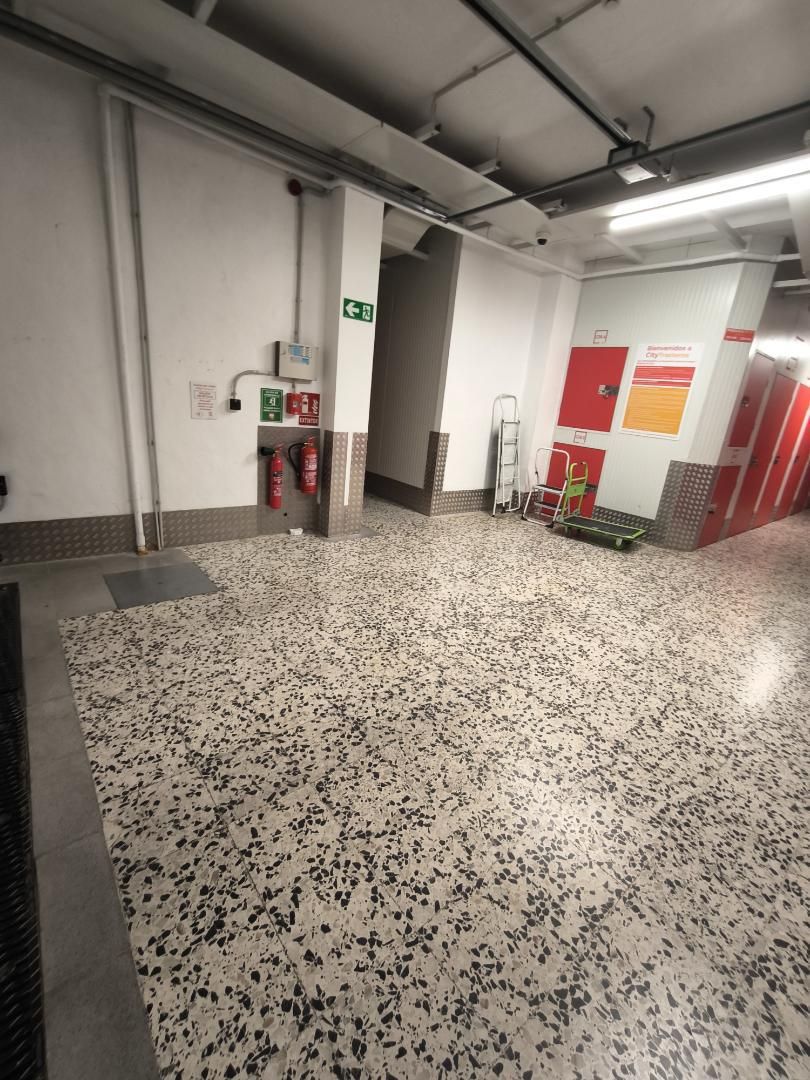 Box room for sale in  Sevilla Capital