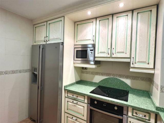 Piso en Venta en Calle de San Juan de la Cruz, 13 en Universidad San Francisco