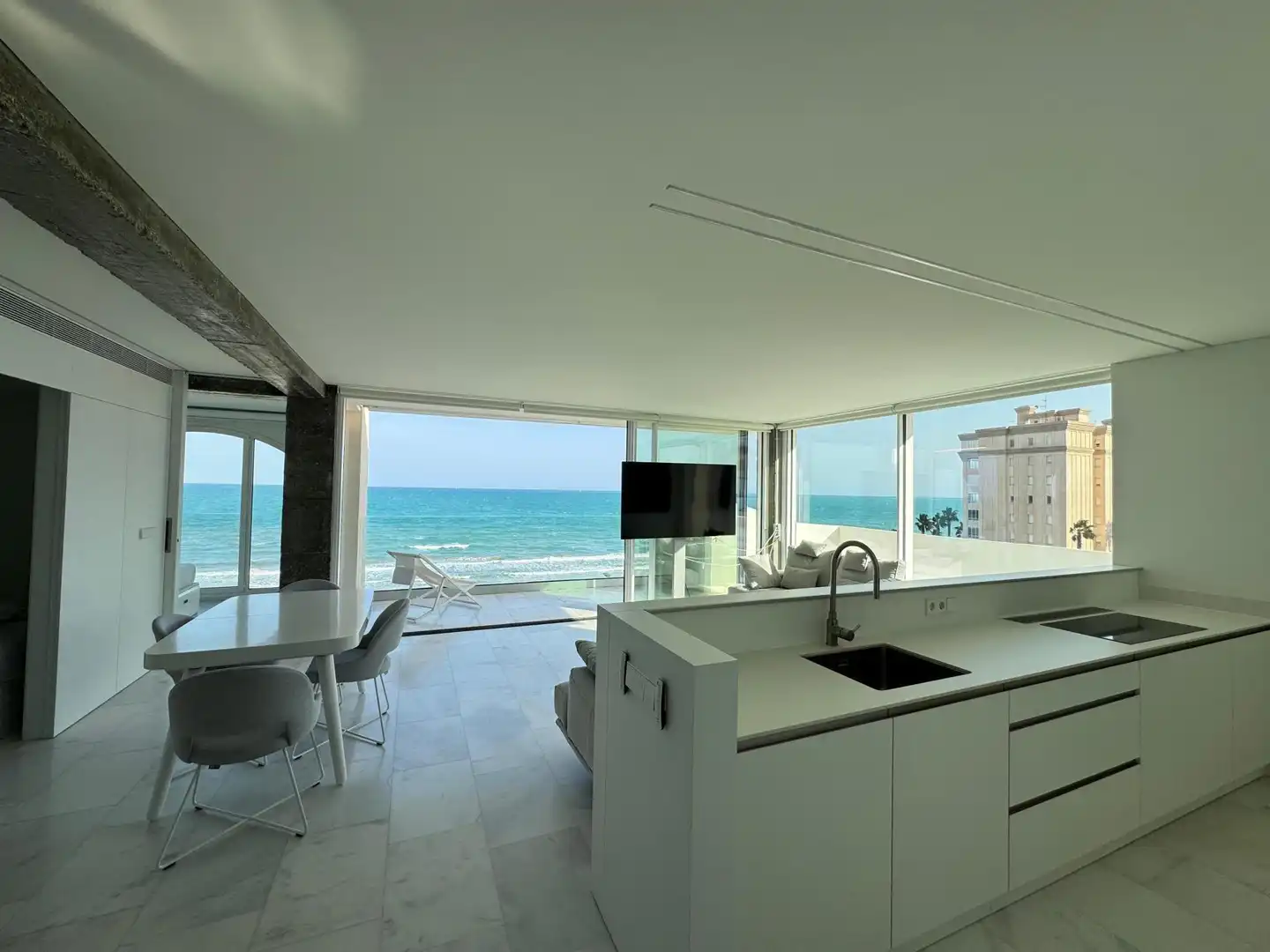 Piso de alquiler en Avenida San Bartolome Tir, 20, Los Arenales del Sol Cocina de Piso de alquiler en Elche / Elx con Aire acondicionado, Calefacción y Amueblado