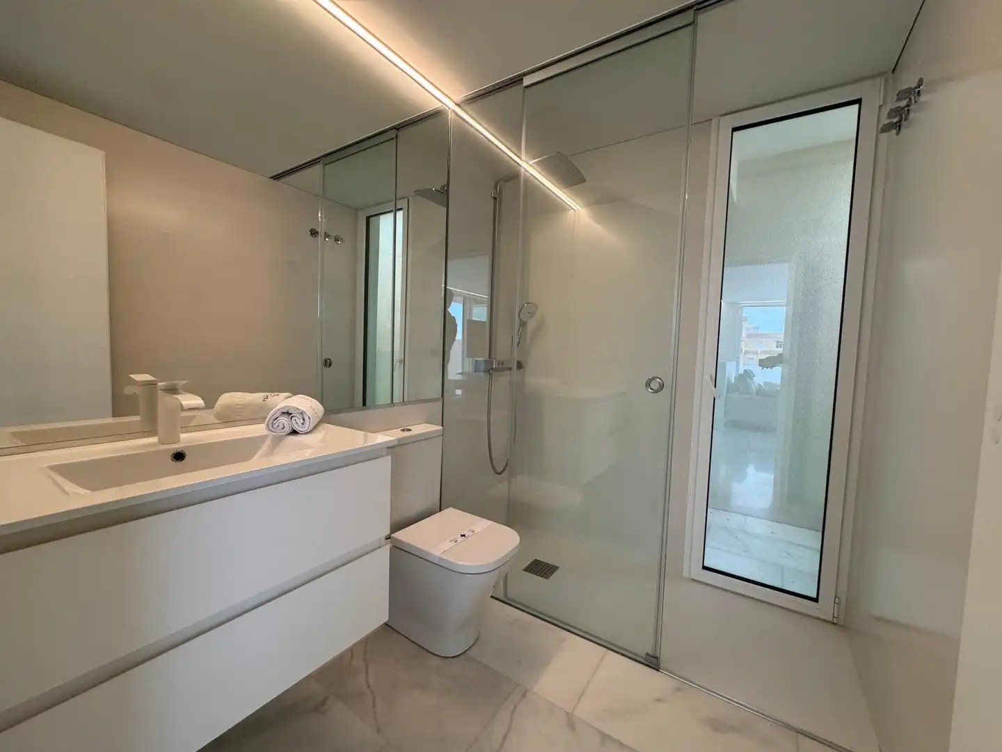 Piso de alquiler en Avenida San Bartolome Tir, 20, Los Arenales del Sol Baño de Piso de alquiler en Elche / Elx con Aire acondicionado, Calefacción y Amueblado