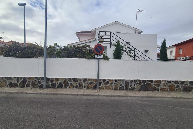 Casa o chalet en venta en Calle Cristóbal Colón, 2, Cedillo del Condado, Toledo - imagen 1 Foto 1 de Casa o chalet en venta en Calle Cristóbal Colón, 2, Cedillo del Condado, Toledo