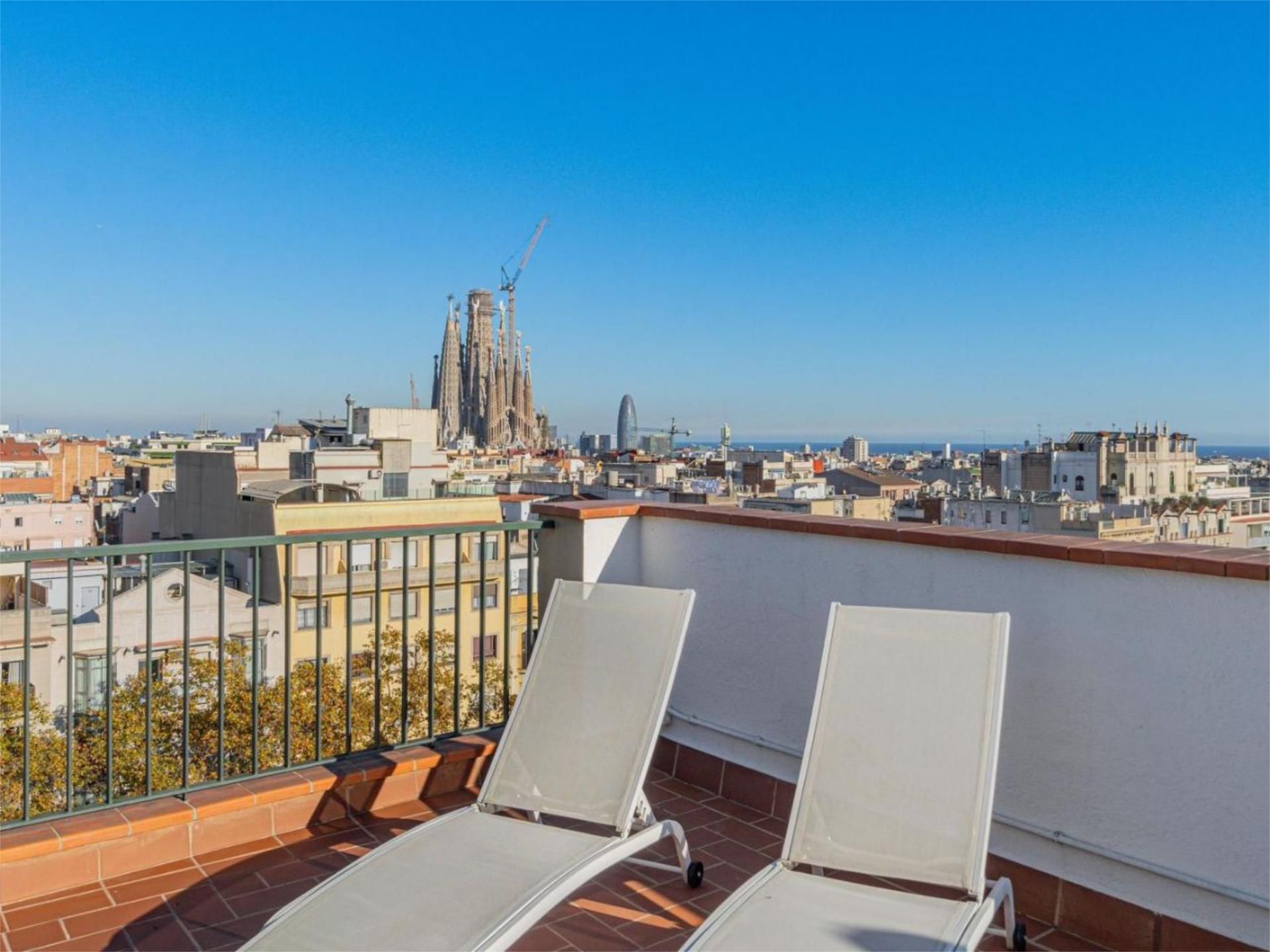 Attic for sale in Passeig de Sant Joan, 159, El Camp d'en Grassot i Gràcia Nova Terrace of Attic for sale in Barcelona Capital with Air Conditioner and Terrace