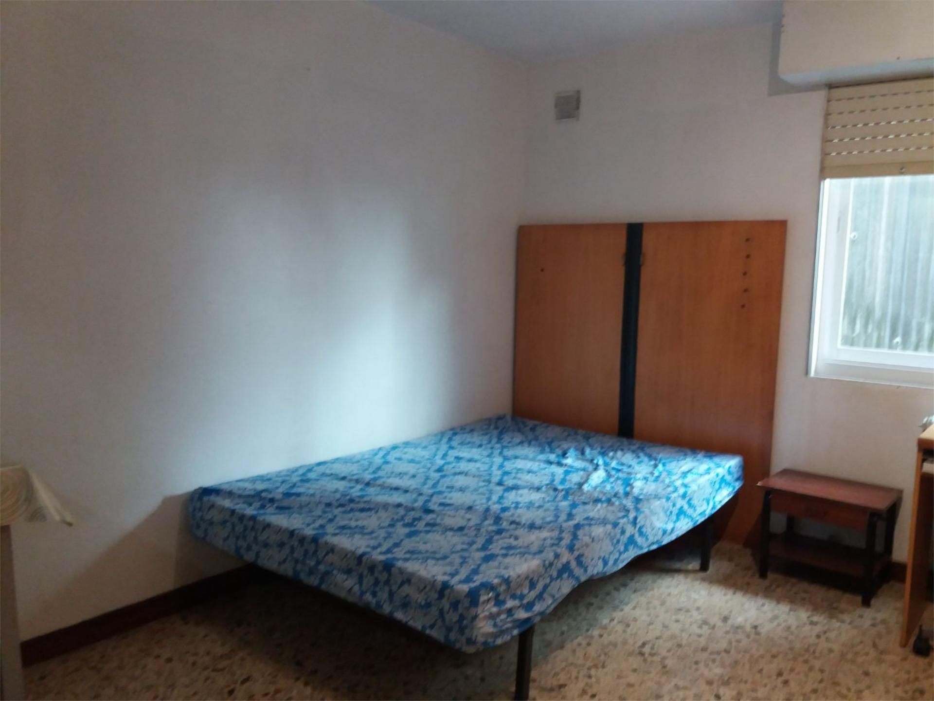 Estudi de lloguer a Rúa do Pexigo de Arriba, 31, Ensanche - Sar Dormitori de Estudi de lloguer en Santiago de Compostela amb Calefacció i Moblat