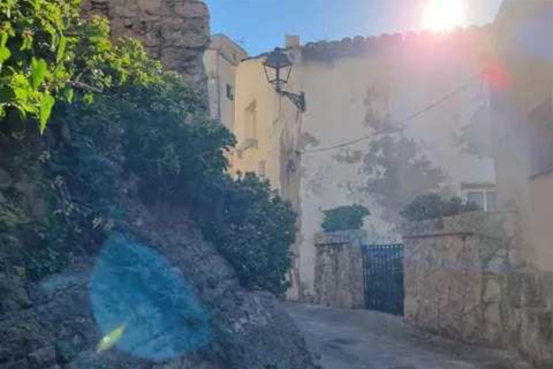 Vista exterior de Casa adosada en venda en Benifallet