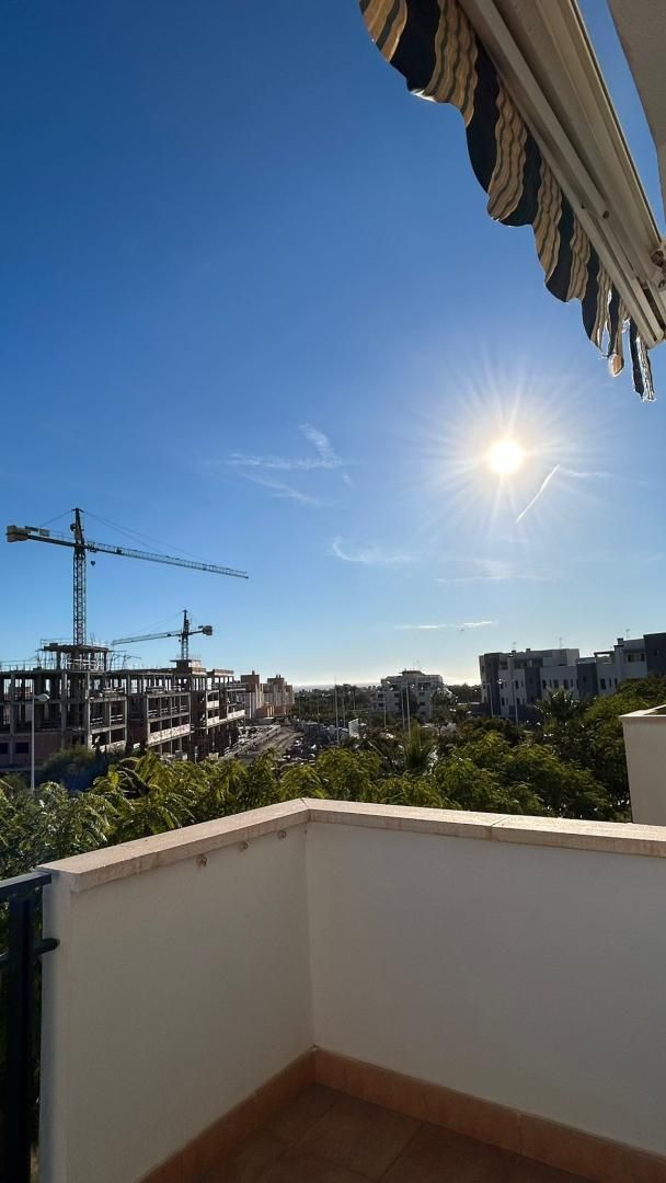 Exterior view of Flat for sale in  Almería Capital  with Air Conditioner, Terrace and Swimming Pool