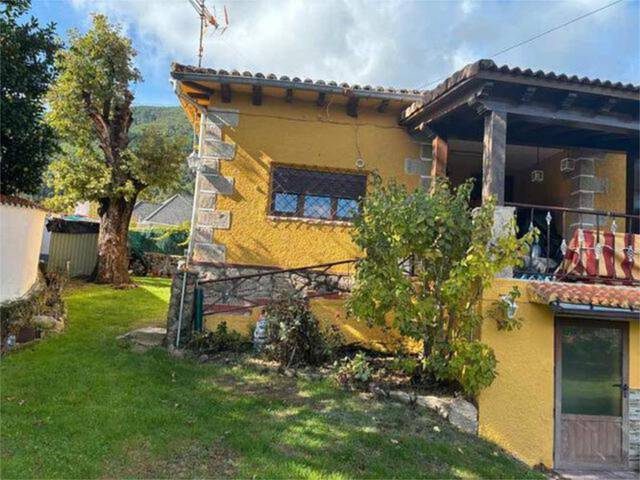 Casa adosada en Venta en Gavilanes