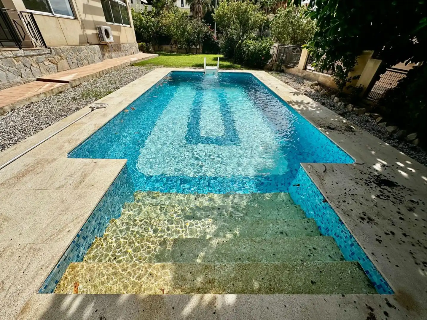 Houses for sale in Calle Córdoba, 9, Pueblo Español - Coveta Fumá Swimming pool of Houses for sale in El Campello with Air Conditioner, Heating and Private garden