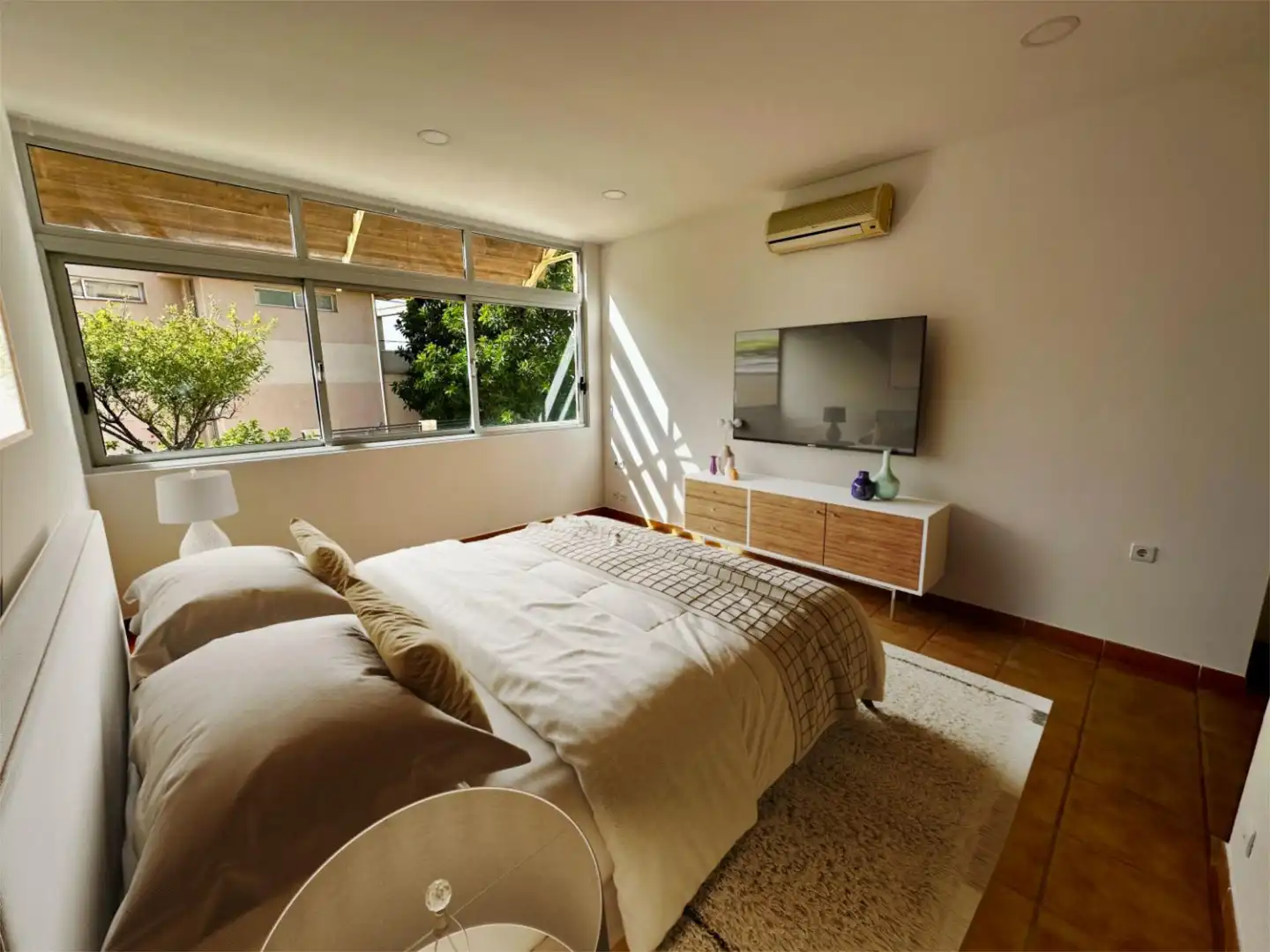 Houses for sale in Calle Córdoba, 9, Pueblo Español - Coveta Fumá Bedroom of Houses for sale in El Campello with Air Conditioner, Heating and Private garden