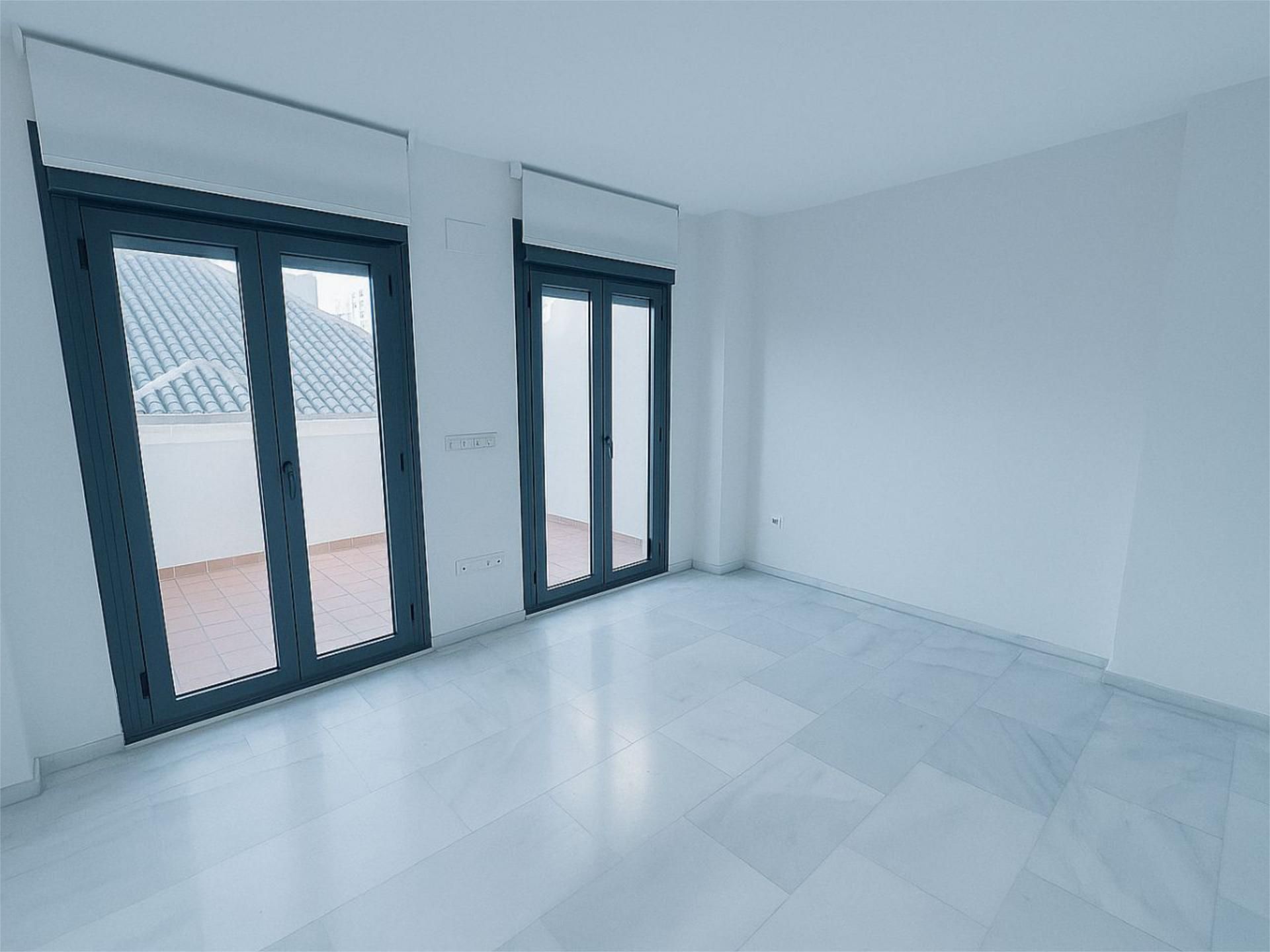 Dormitori de Pis en venda en Fuengirola amb Aire condicionat, Calefacció i Terrassa