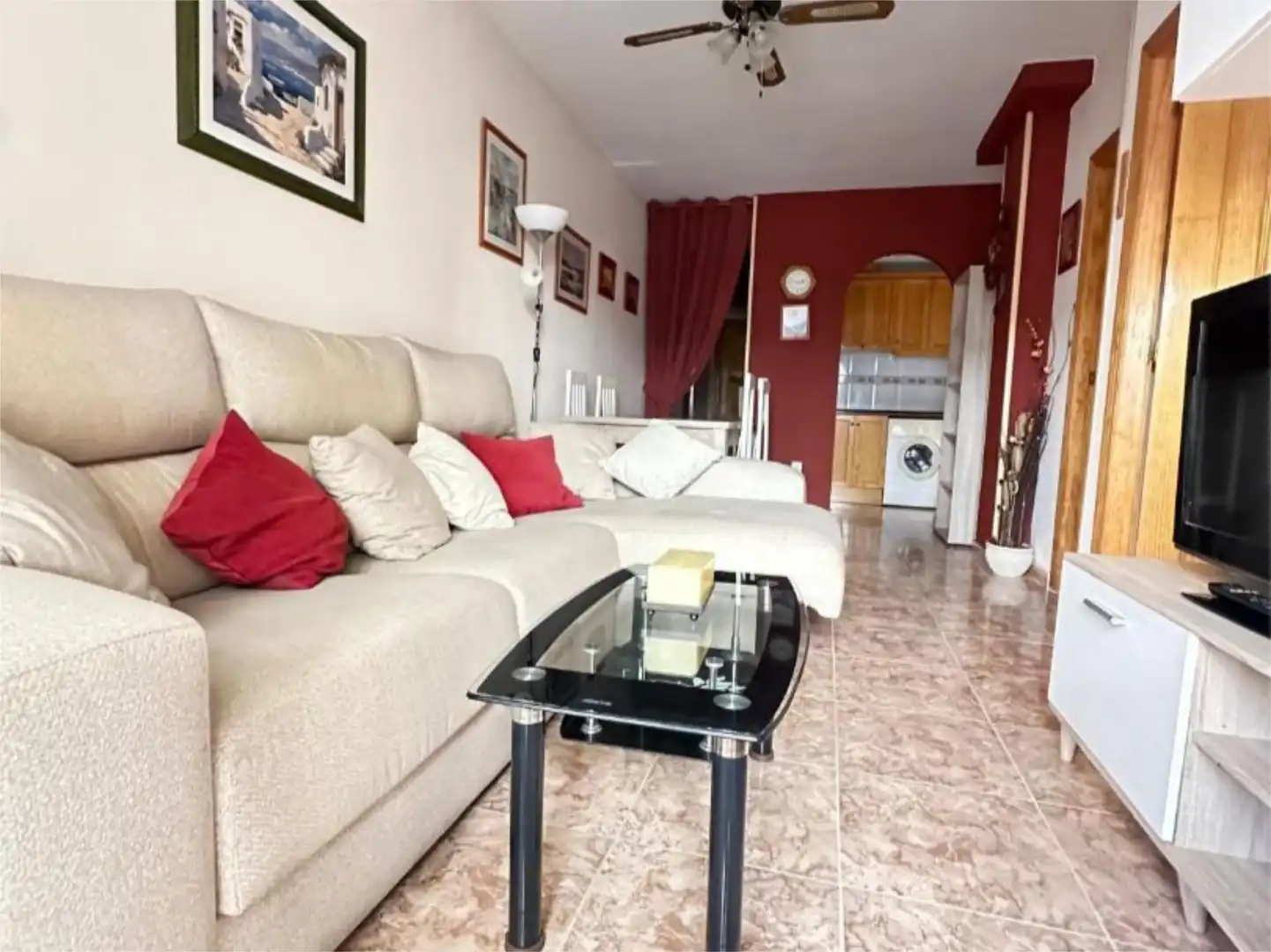Apartament en venda a Calle Fragata, 38, Avenida Habaneras - Curva de Palangre Sala d'estar de Apartament en venda en Torrevieja amb Terrassa i Balcó
