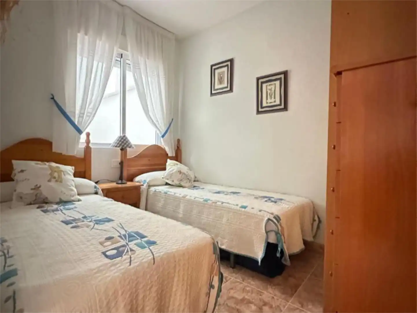 Apartament en venda a Calle Fragata, 38, Avenida Habaneras - Curva de Palangre Dormitori de Apartament en venda en Torrevieja amb Terrassa i Balcó