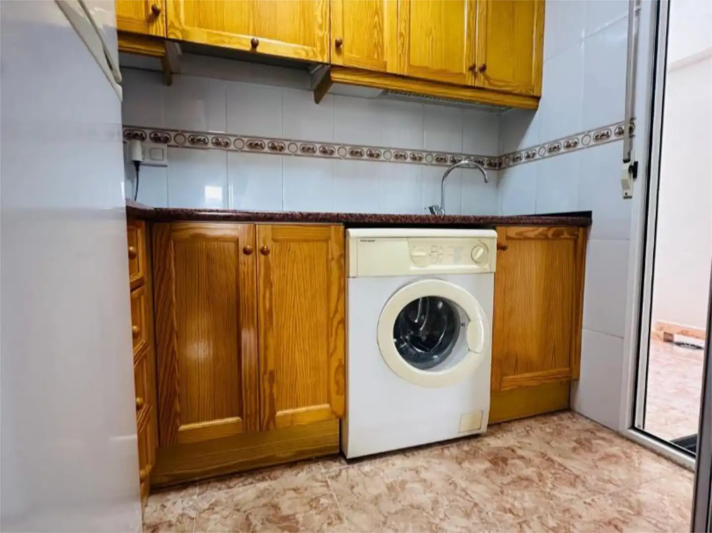 Apartament en venda a Calle Fragata, 38, Avenida Habaneras - Curva de Palangre Cuina de Apartament en venda en Torrevieja amb Terrassa i Balcó
