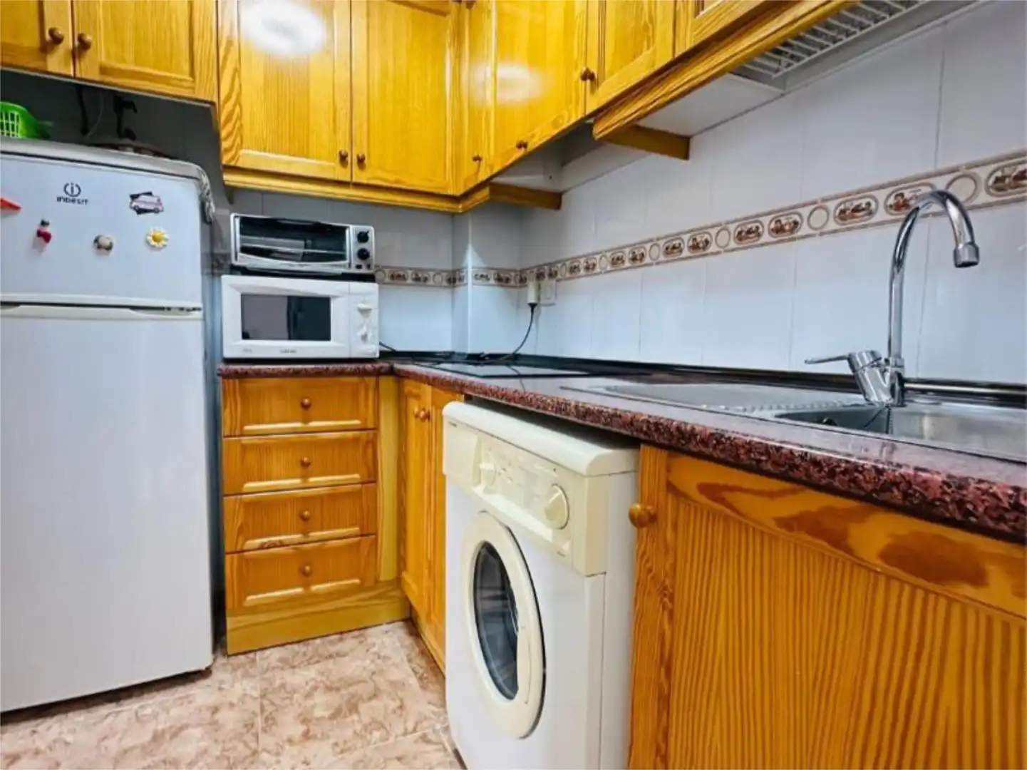 Apartament en venda a Calle Fragata, 38, Avenida Habaneras - Curva de Palangre Cuina de Apartament en venda en Torrevieja amb Terrassa i Balcó