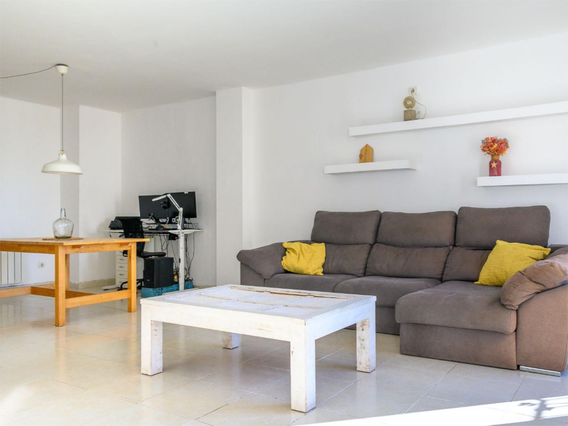 Living room of Flat for sale in Binissalem  with Air Conditioner, Heating and Storage room