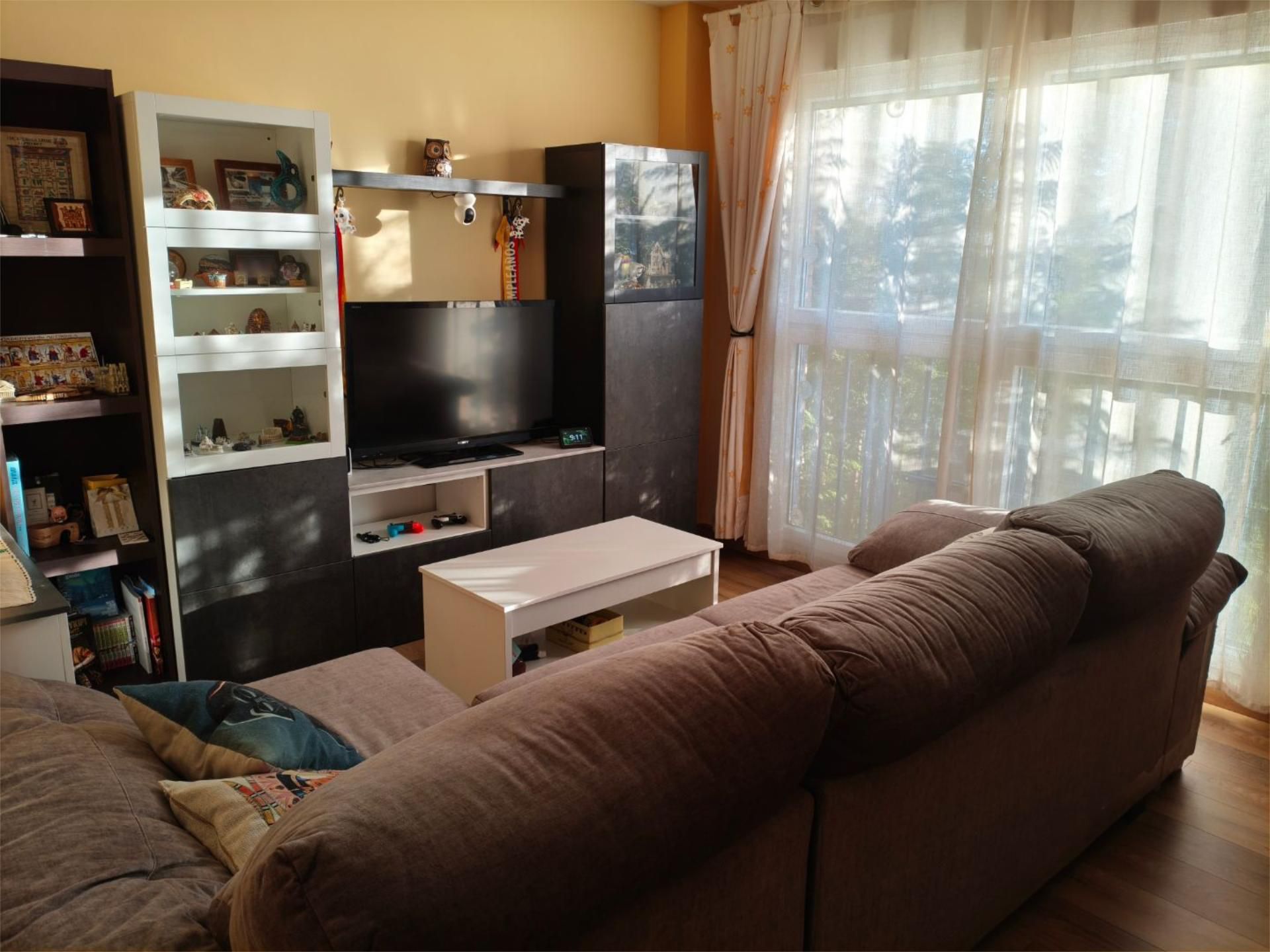 Flat for sale in Avenida Ramón y Cajal, 7, Arco Norte - Avda. España Living room of Flat for sale in Dos Hermanas with Air Conditioner, Swimming Pool and Balcony