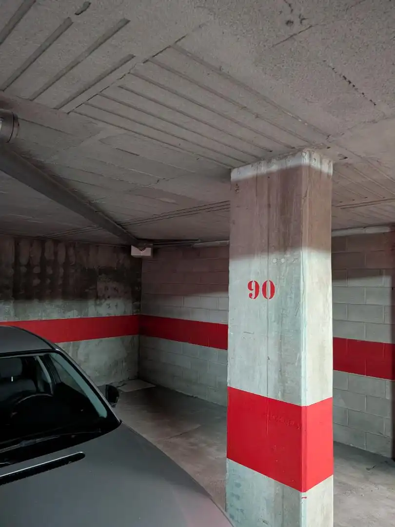 Parking de Garaje de alquiler en Zaragoza