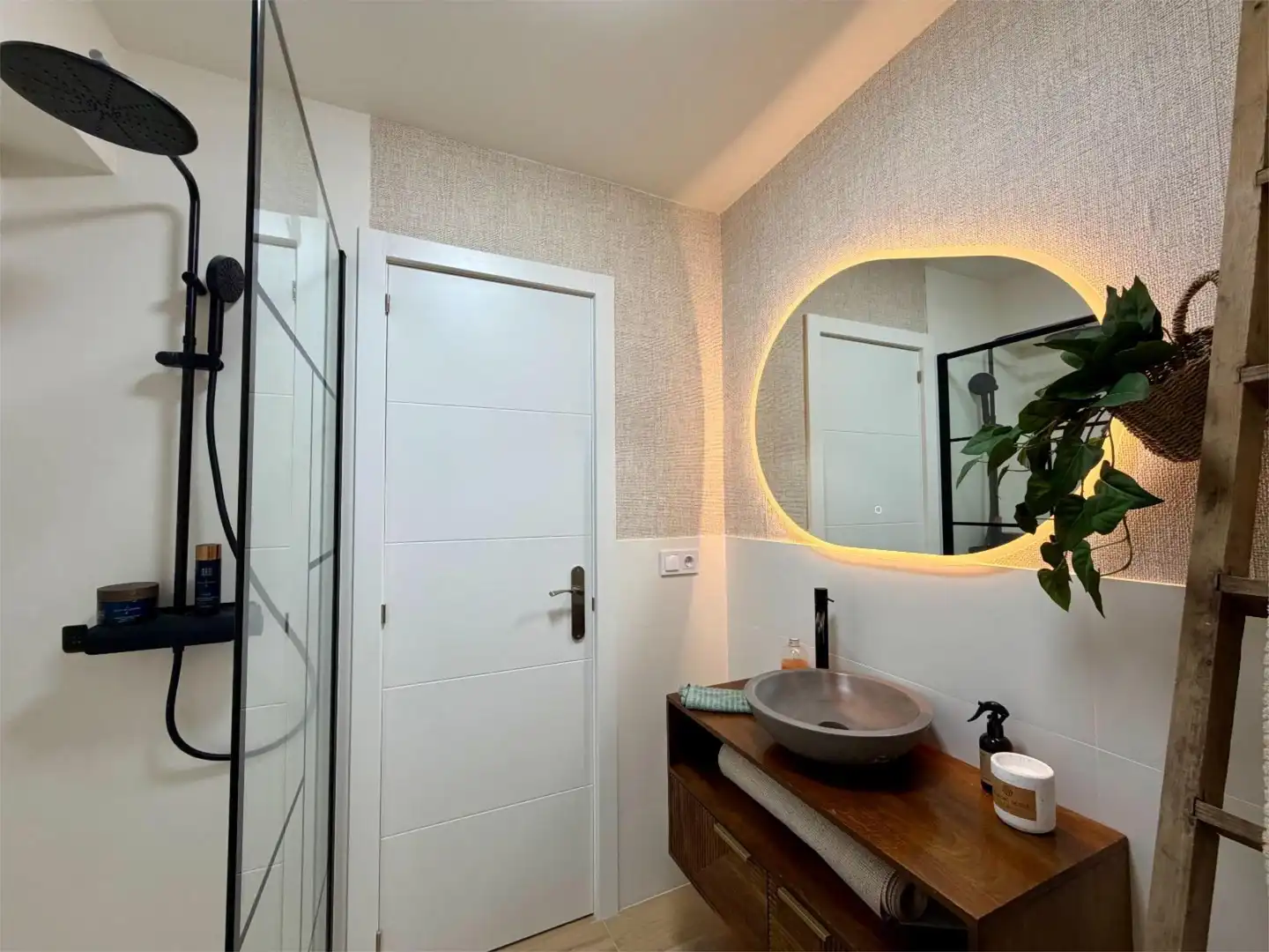 Badezimmer von Wohnung zum Verkauf in Vélez-Málaga mit Klimaanlage, Heizung und Schwimmbad