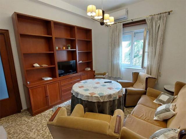 Piso en Alquiler en Calle Altamira, 4 en Oliveros - Altamira