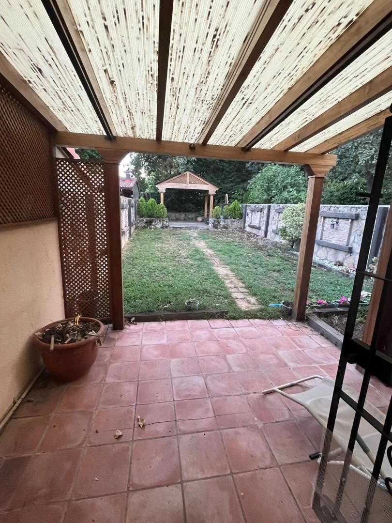 Casa o xalet de lloguer a Calle de Doña Isabel, 9, Mataelpino Jardí de Casa o xalet de lloguer en El Boalo - Cerceda – Mataelpino amb Calefacció, Jardí privat i Terrassa