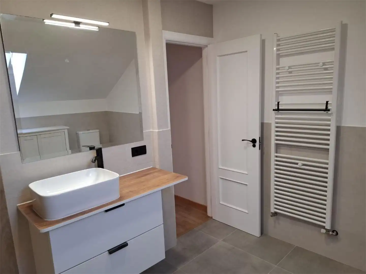Flat for sale in Calle San Antonio, 56, El Cerro - Carretera de San Rafael Bathroom of Flat for sale in Segovia Capital with Terrace and Balcony