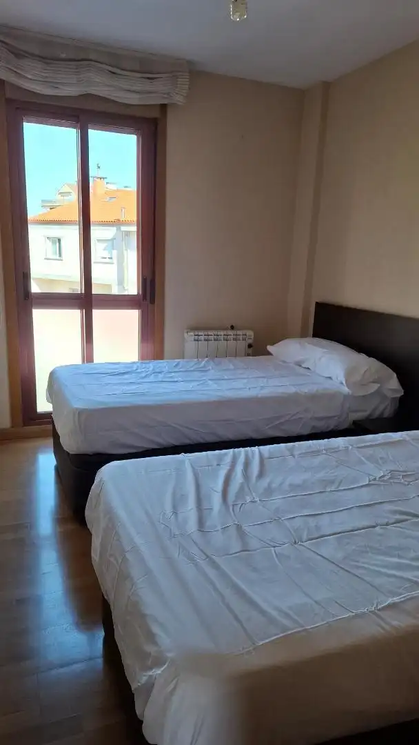 Flat for rent in Lugar Fonte de Ons, 64, Noalla