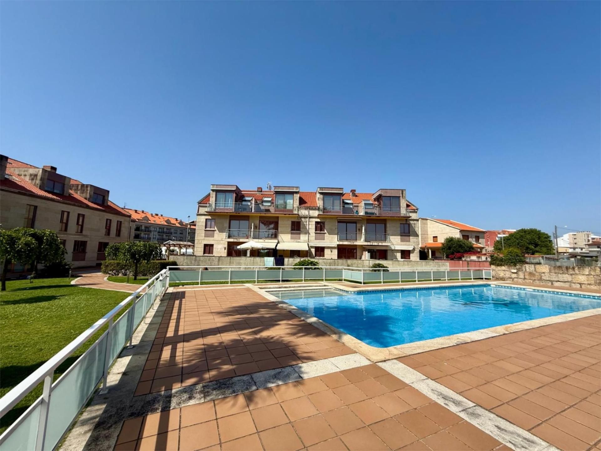 Swimming pool of Flat to rent in Sanxenxo  with Heating, Parquet flooring and Storage room