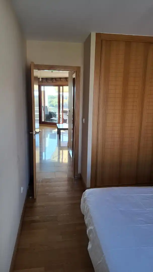 Flat for rent in Lugar Fonte de Ons, 64, Noalla