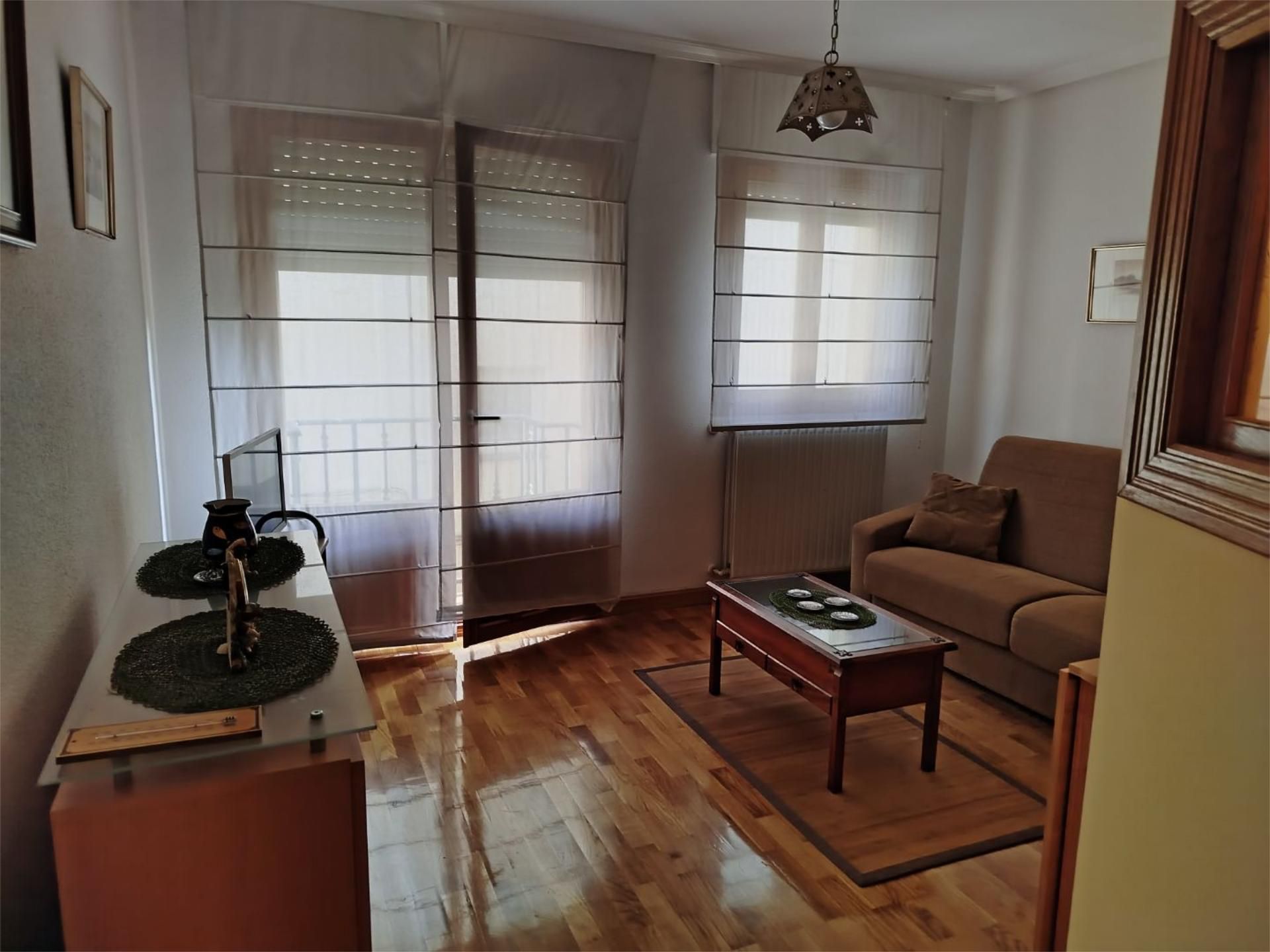 Piso en venta en Calle Jeremías, 5, Lodosa Sala de estar de Piso en venta en Lodosa con Calefacción, Parquet y Trastero