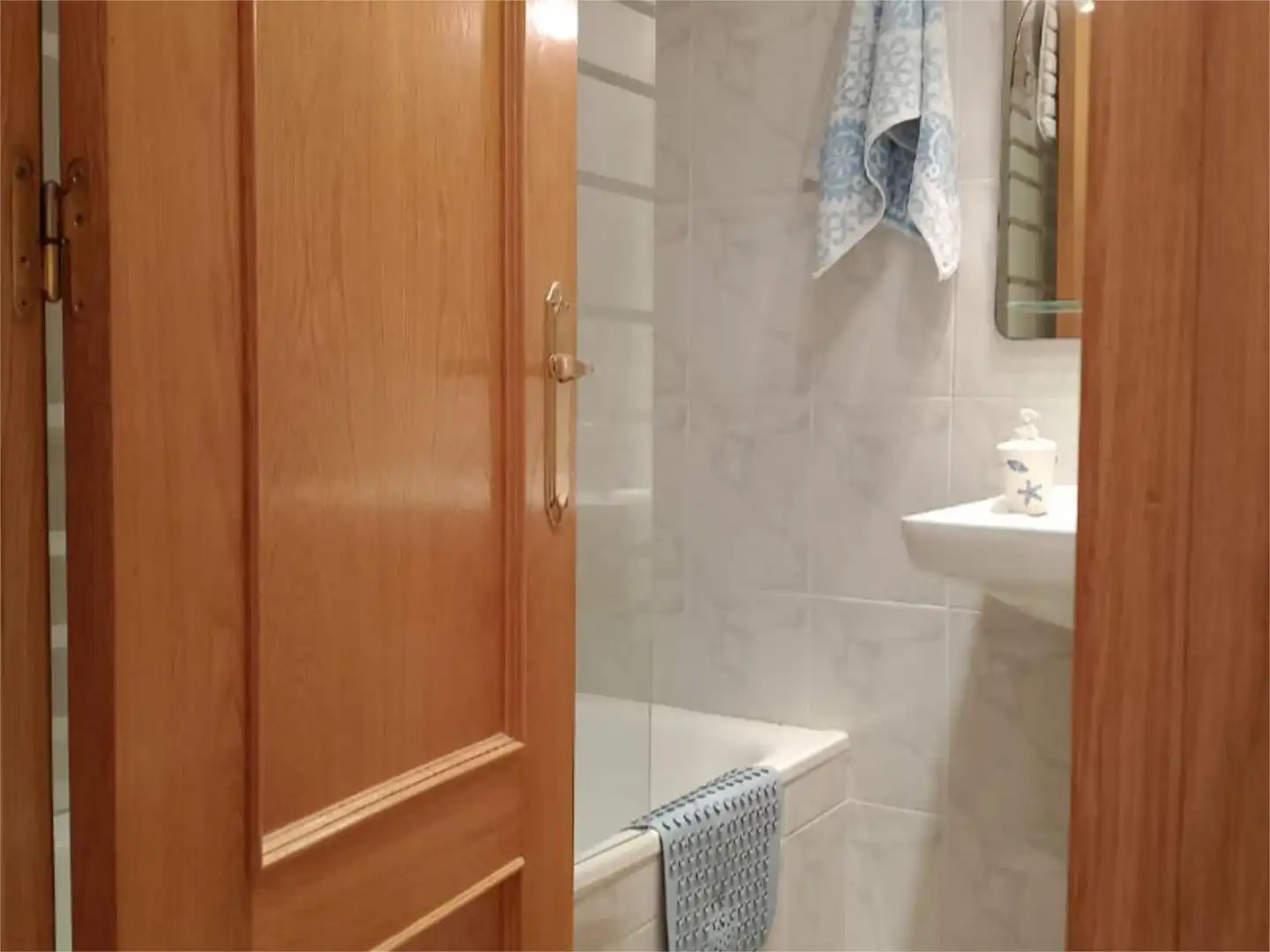 Bathroom of Flat for sale in Lodosa  with Heating, Parquet flooring and Storage room