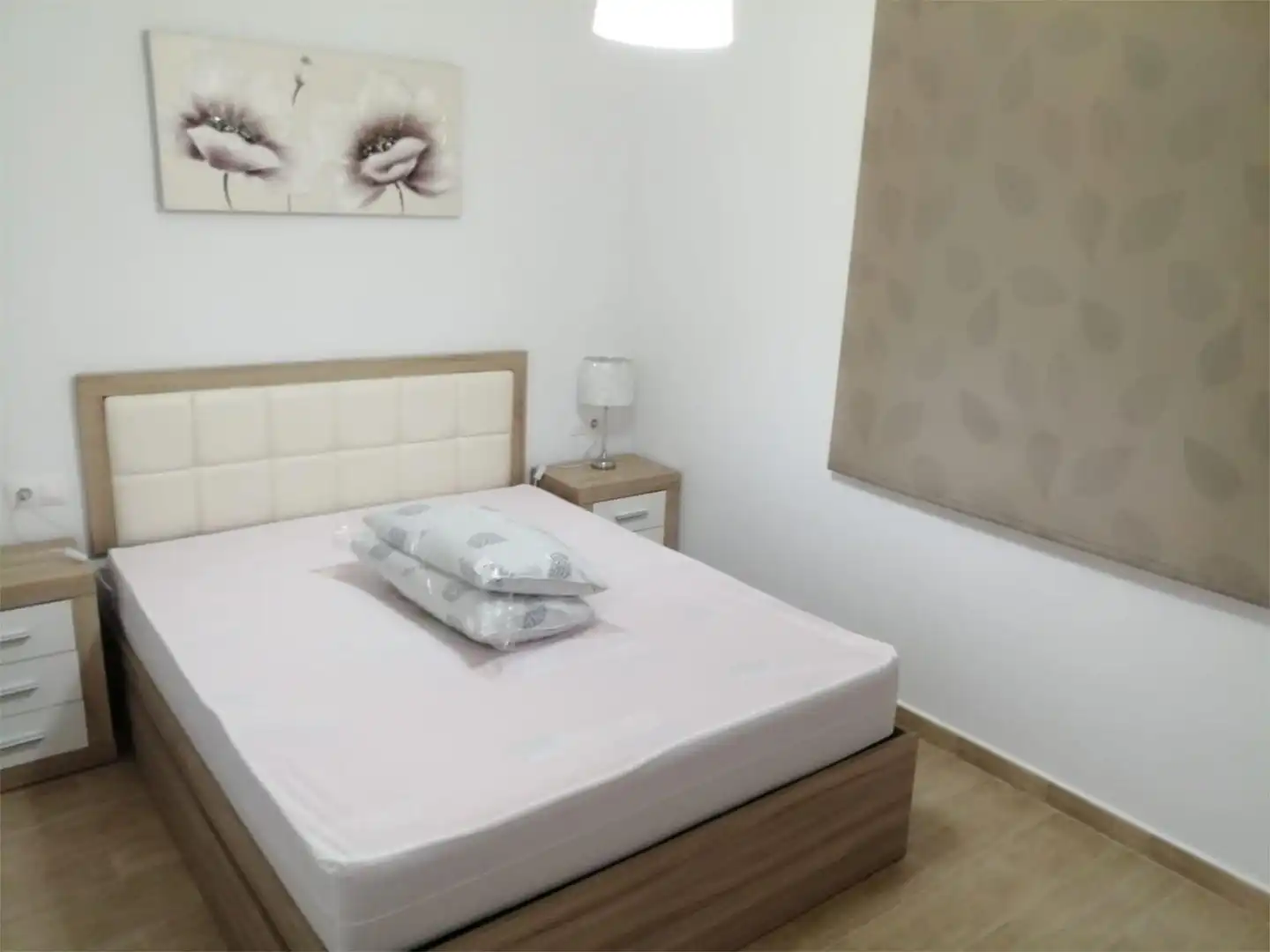 Wohnung zur Miete in Carrer de Creta, 80, Monte y Mar Schlafzimmer von Wohnung zur Miete in Santa Pola mit Klimaanlage, Heizung und Privatgarten