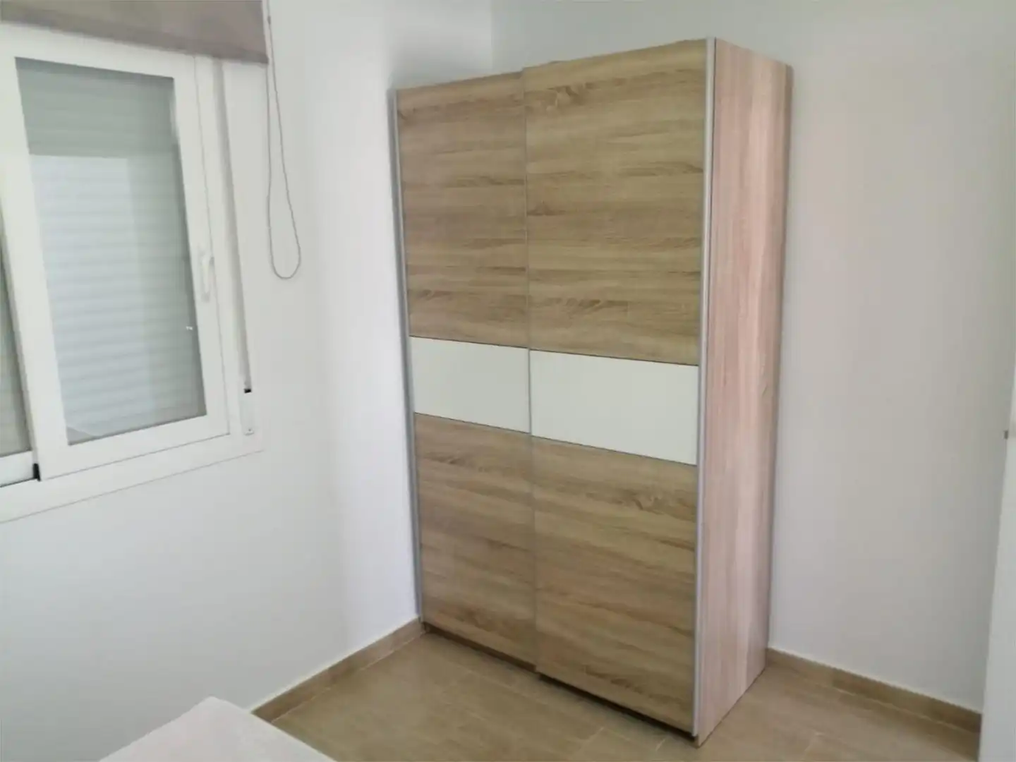Wohnung zur Miete in Carrer de Creta, 80, Monte y Mar Schlafzimmer von Wohnung zur Miete in Santa Pola mit Klimaanlage, Heizung und Privatgarten