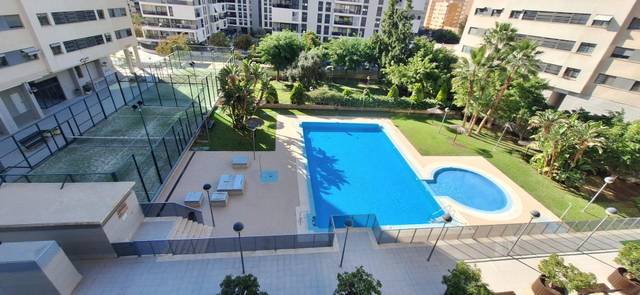 Piso en Alquiler en Plaza del Papa Juan Pablo II, 25 en Paus - Poligono San Blas