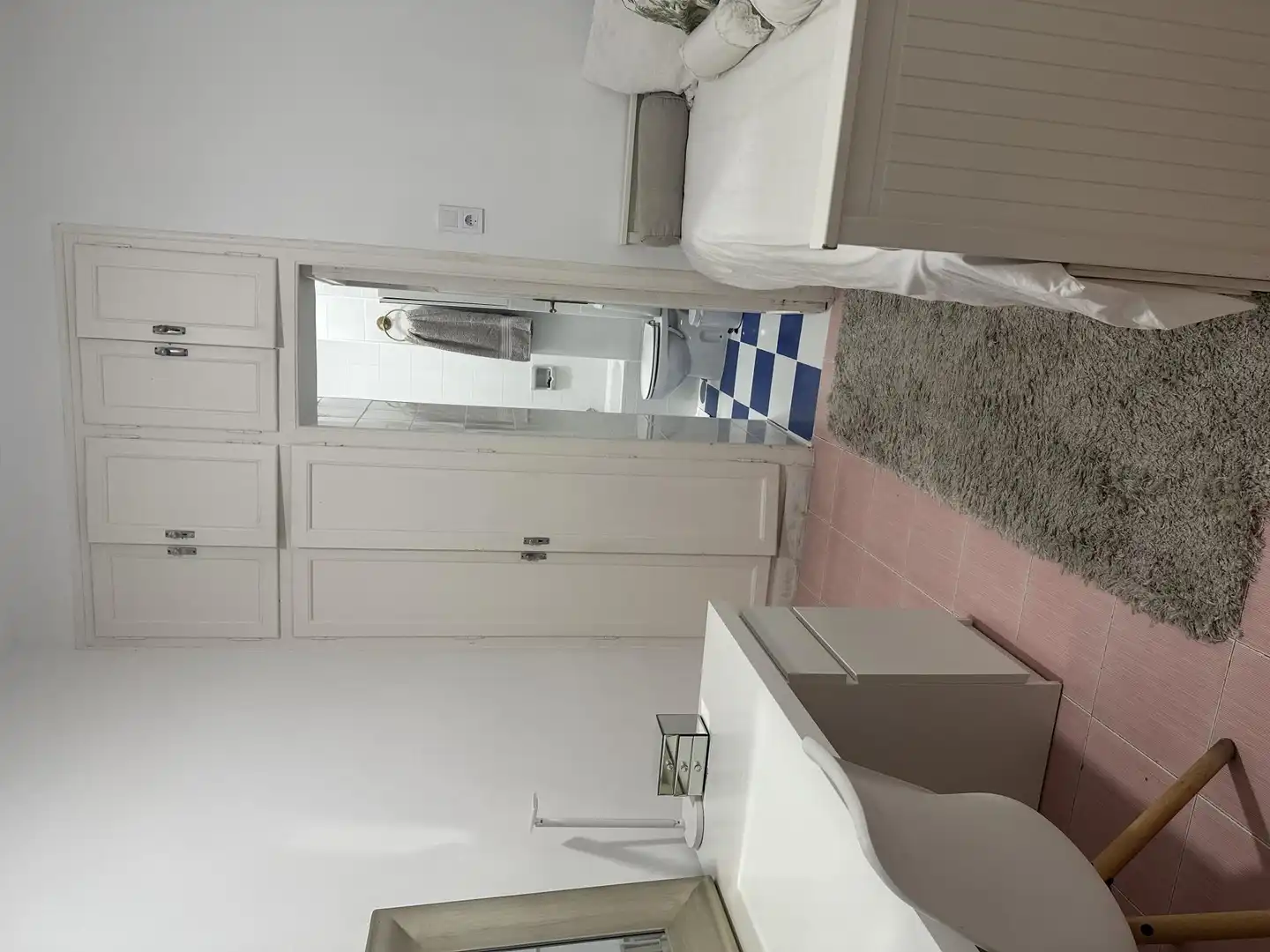 Bedroom of Study for share in Madrid  with Air Conditioner, Heating and Furnished