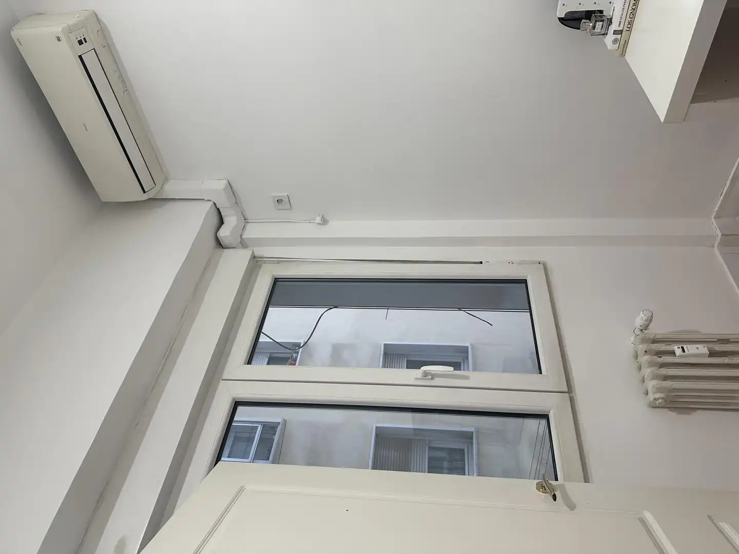 Balcony of Study for share in Madrid  with Air Conditioner, Heating and Furnished