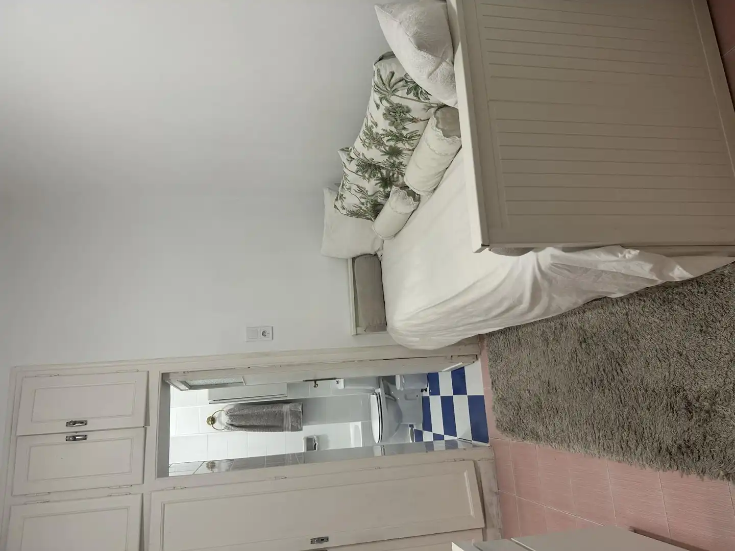 Bedroom of Study for share in Madrid  with Air Conditioner, Heating and Furnished